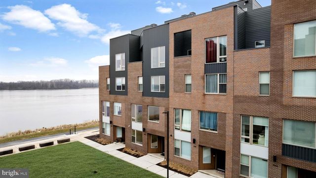 3208 PARKVIEW WALK, Philadelphia, PA 19125