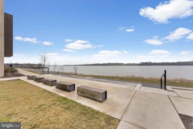 3208 PARKVIEW WALK, Philadelphia, PA 19125