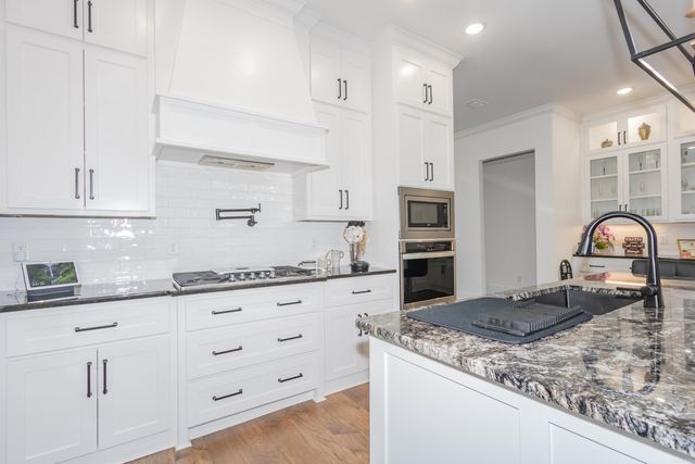 7449 Northwood Drive, Benton, AR 72019