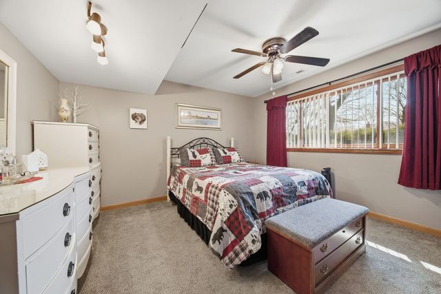 13736 W Cavecreek Court, Homer Glen, IL 60491
