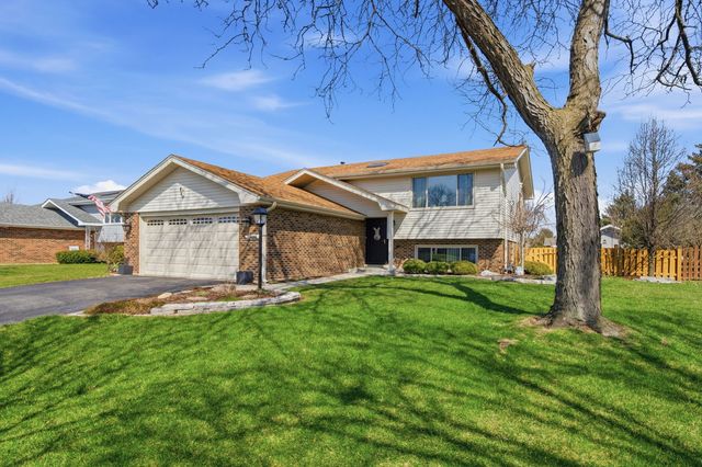 13736 W Cavecreek Court, Homer Glen, IL 60491