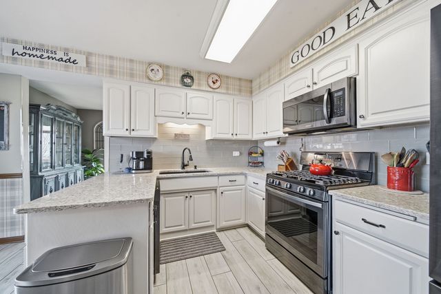 13736 W Cavecreek Court, Homer Glen, IL 60491