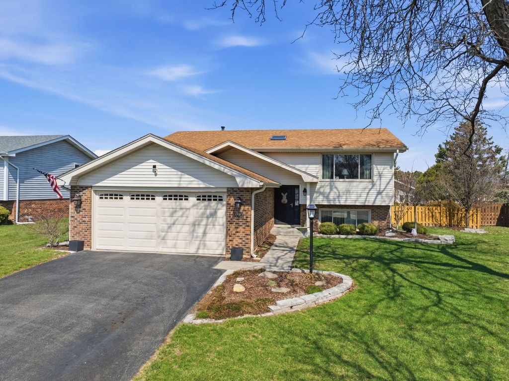 13736 W Cavecreek Court, Homer Glen, IL 60491