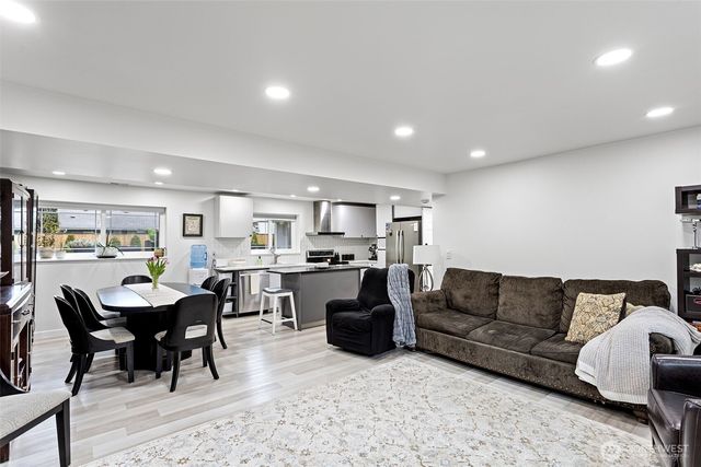 11810 SE 323rd Place, Auburn, WA 98092