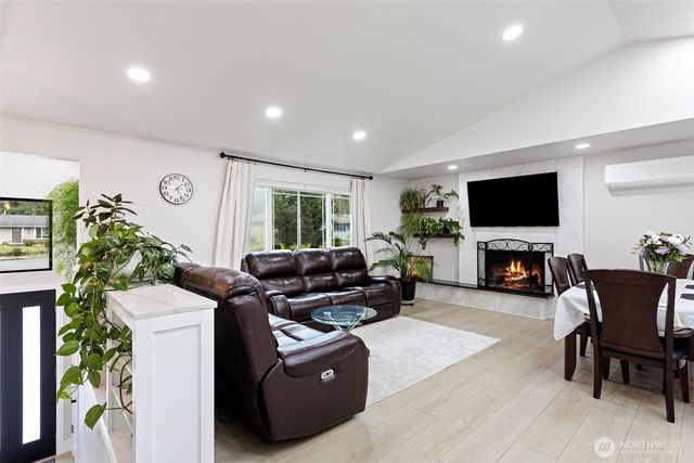 11810 SE 323rd Place, Auburn, WA 98092