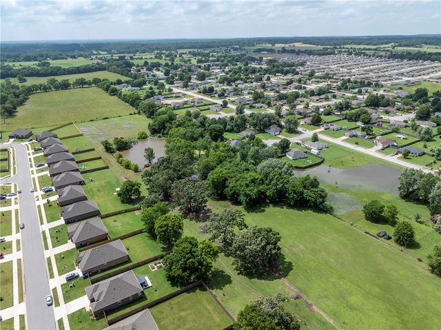 15493 N Highway 94, Pea Ridge, AR 72751