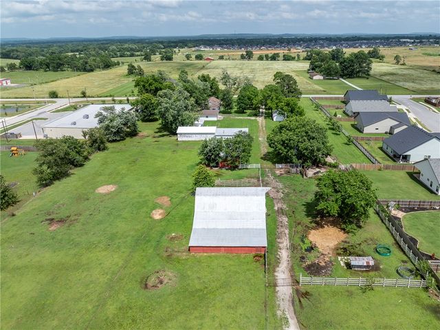 15493 N Highway 94, Pea Ridge, AR 72751
