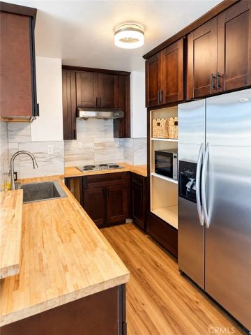 1750 E Ocean 403, Long Beach, CA 90802