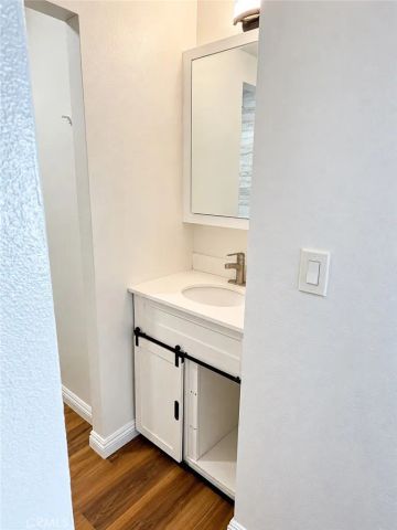 1750 E Ocean 403, Long Beach, CA 90802