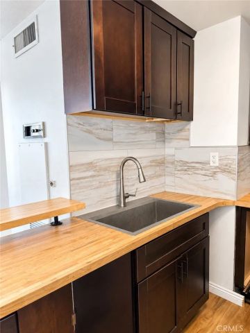 1750 E Ocean 403, Long Beach, CA 90802