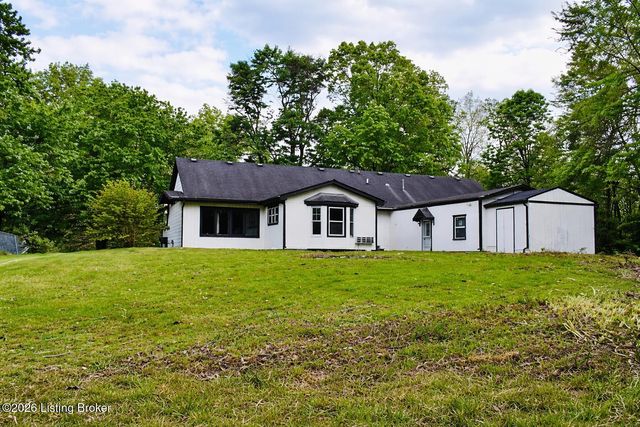 1107 Viewcrest Dr, Louisville, KY 40118