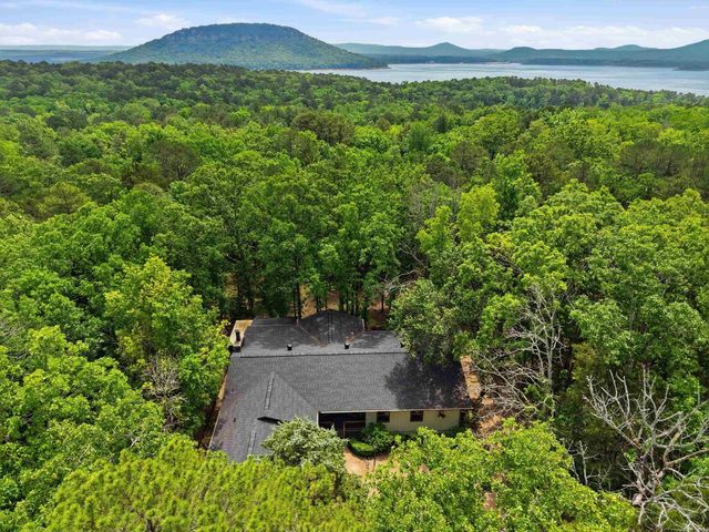 235 Robinhood Trail, Fairfield Bay, AR 72088