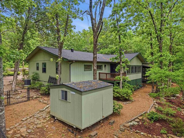 235 Robinhood Trail, Fairfield Bay, AR 72088