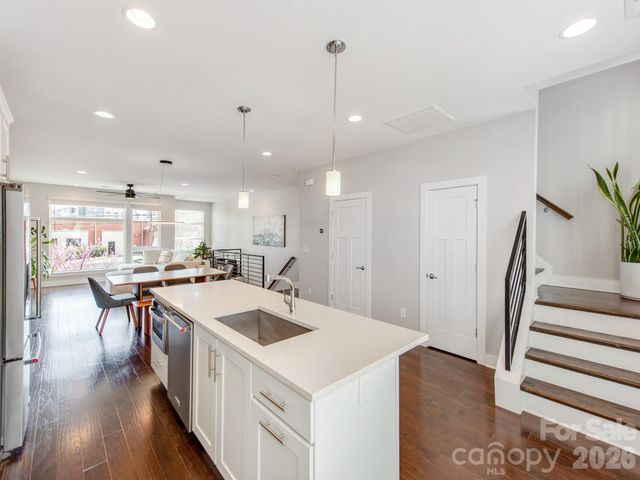 436 Southend Crossing Lane, Charlotte, NC 28203