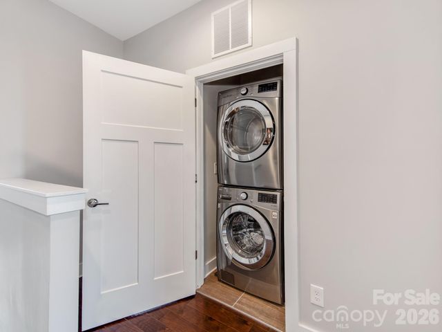 436 Southend Crossing Lane, Charlotte, NC 28203