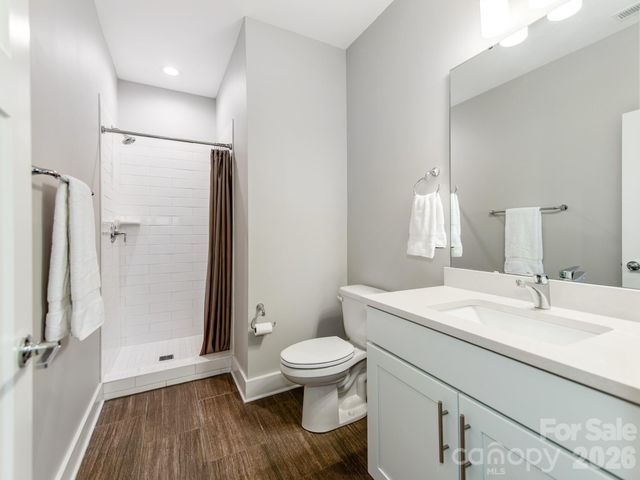 436 Southend Crossing Lane, Charlotte, NC 28203