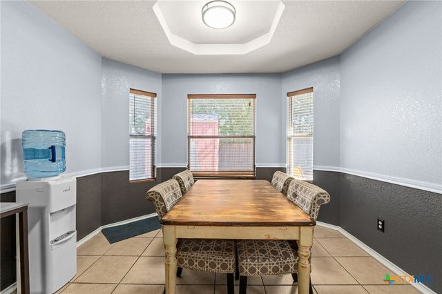 1009 E Ave S, Belton, TX 76513