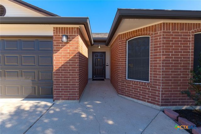 1009 E Ave S, Belton, TX 76513