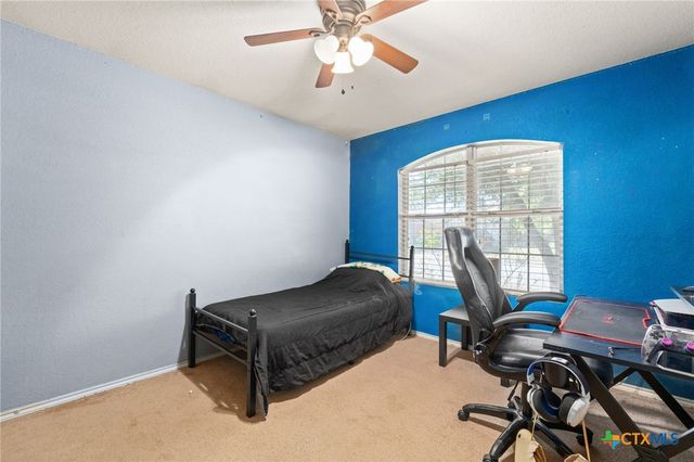 1009 E Ave S, Belton, TX 76513