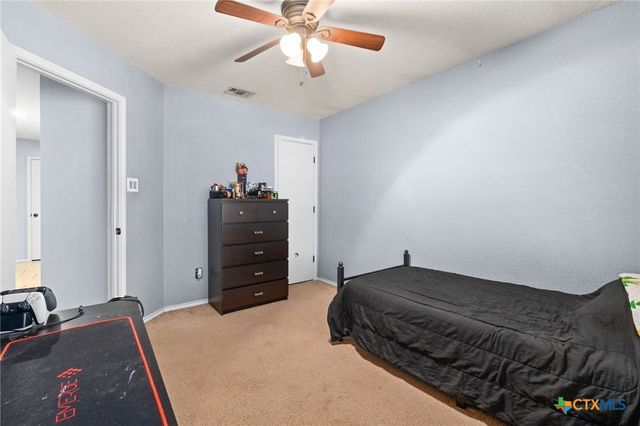 1009 E Ave S, Belton, TX 76513