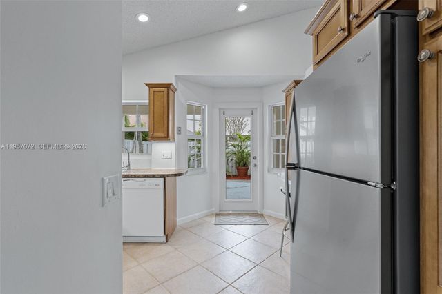 332 Bridgeton Rd, Weston, FL 33326