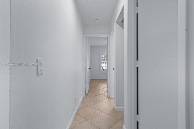 332 Bridgeton Rd, Weston, FL 33326