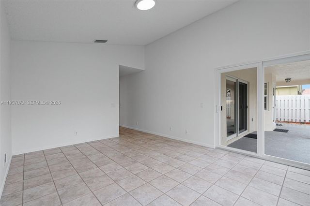 332 Bridgeton Rd, Weston, FL 33326