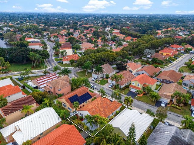 332 Bridgeton Rd, Weston, FL 33326