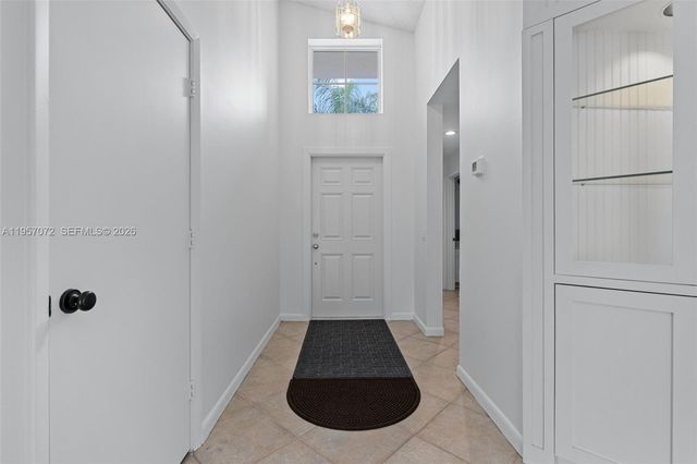 332 Bridgeton Rd, Weston, FL 33326