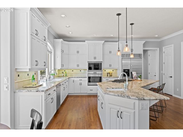 3330 QUAIL RIDGE Ct, West Linn, OR 97068