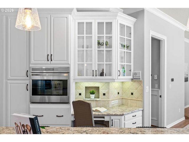 3330 QUAIL RIDGE Ct, West Linn, OR 97068