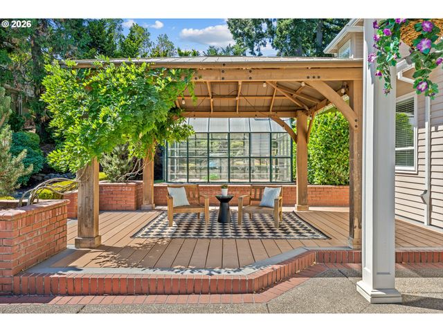 3330 QUAIL RIDGE Ct, West Linn, OR 97068