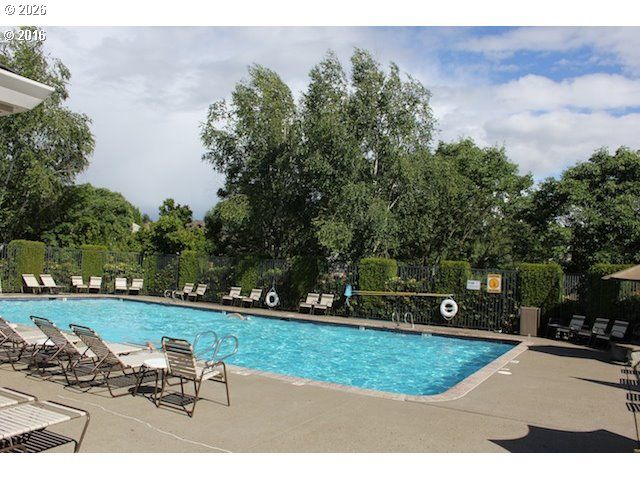 3330 QUAIL RIDGE Ct, West Linn, OR 97068
