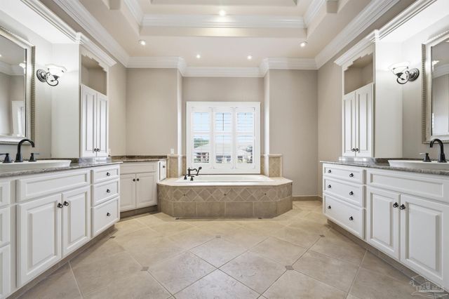 3107 Cobblestone Dr, Pace, FL 32571