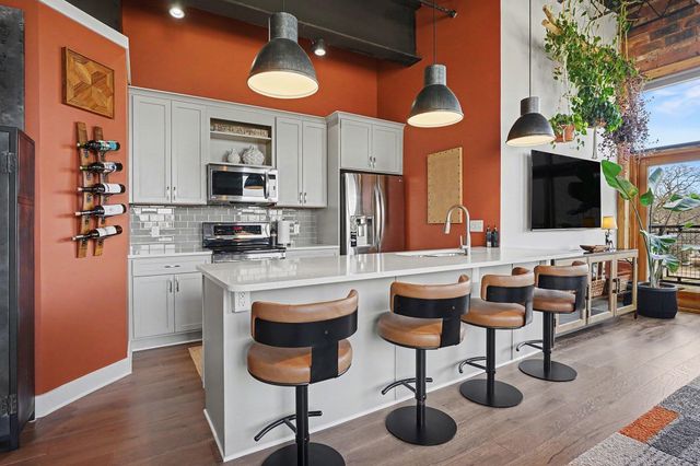 525 Superior Street 202, South Haven City, MI 49090