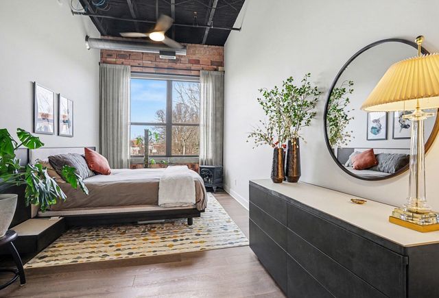 525 Superior Street 202, South Haven City, MI 49090