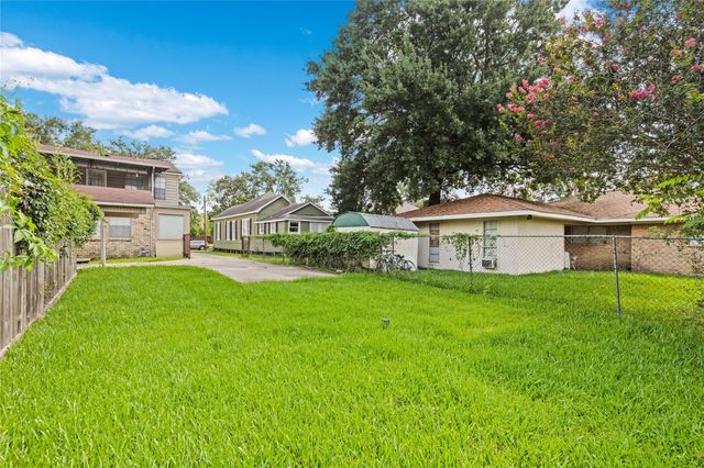 510 E Main Street, Humble, TX 77338