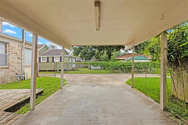 510 E Main Street, Humble, TX 77338