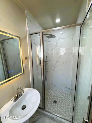 1515 Dennis Circle, El Paso, TX 79925