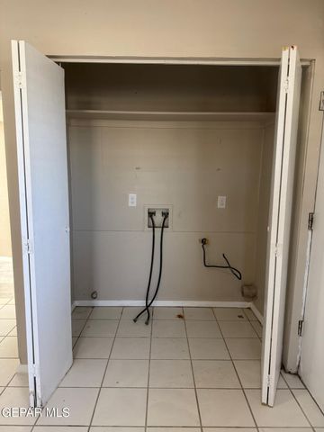 1515 Dennis Circle, El Paso, TX 79925