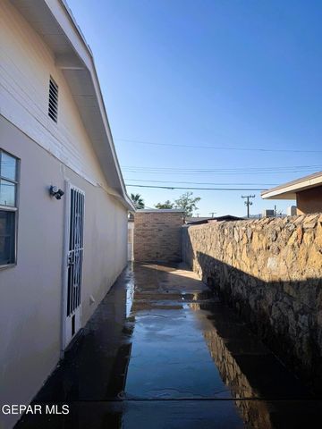 1515 Dennis Circle, El Paso, TX 79925