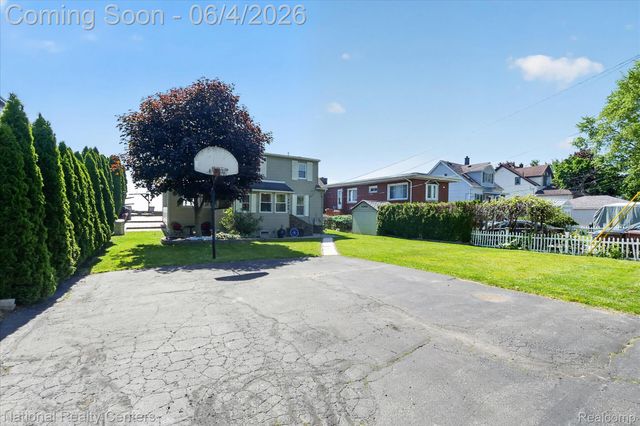 3946 Lakeshore Drive, Frenchtown Township, MI 48166
