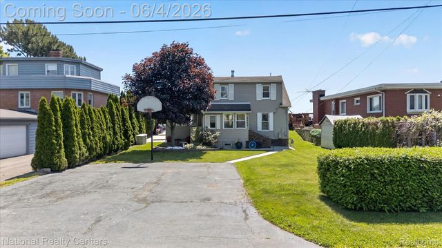 3946 Lakeshore Drive, Frenchtown Township, MI 48166