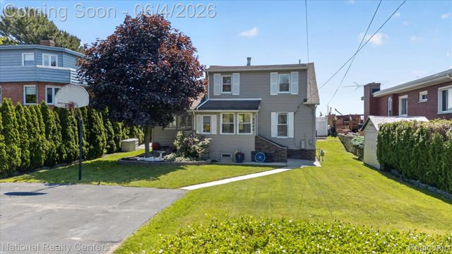 3946 Lakeshore Drive, Frenchtown Township, MI 48166