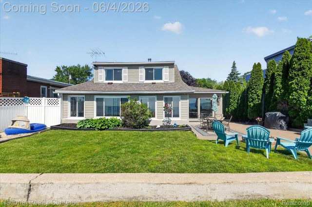 3946 Lakeshore Drive, Frenchtown Township, MI 48166