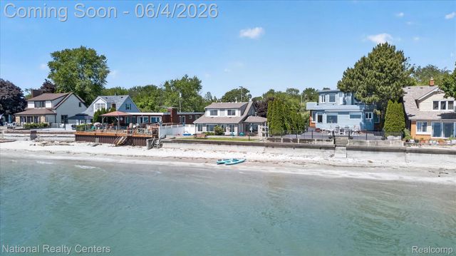 3946 Lakeshore Drive, Frenchtown Township, MI 48166