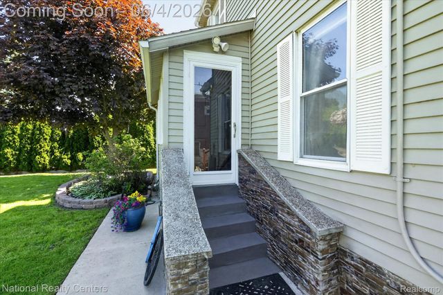 3946 Lakeshore Drive, Frenchtown Township, MI 48166