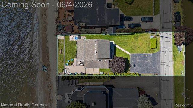 3946 Lakeshore Drive, Frenchtown Township, MI 48166