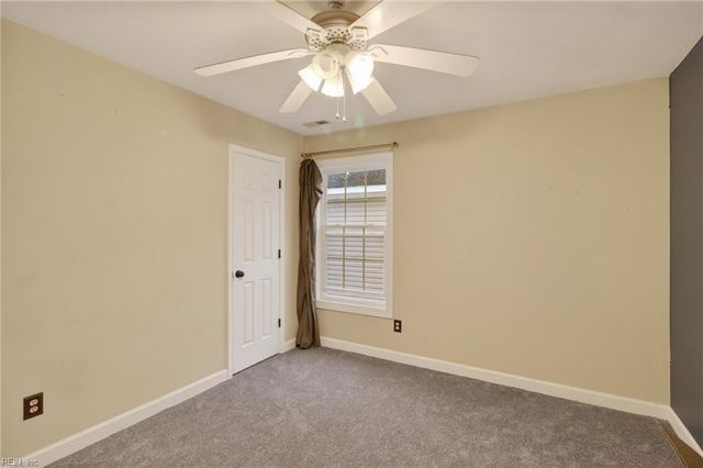 2113 Sparrow RD, Chesapeake, VA 23320