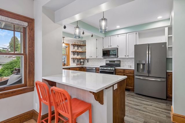 1932 Cleveland Street NE, Minneapolis, MN 55418